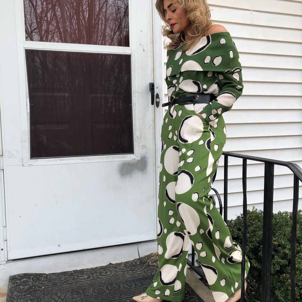 Set - Picture 4 of 8